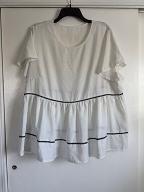 SHEIN White Ruffled Short Sleeve Peplum Tunic with Black Trim